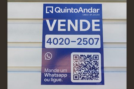 Casa à venda com 280m², 4 quartos e 5 vagas Casa à venda com 280m², 4 quartos e 5 vagasPlaca