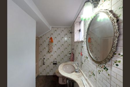 Casa à venda com 280m², 4 quartos e 5 vagas Casa à venda com 280m², 4 quartos e 5 vagasLavabo