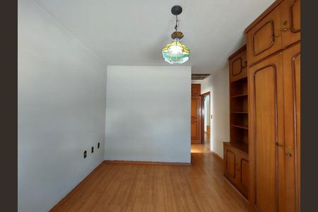 Casa à venda com 280m², 4 quartos e 5 vagas Casa à venda com 280m², 4 quartos e 5 vagasSuíte 3