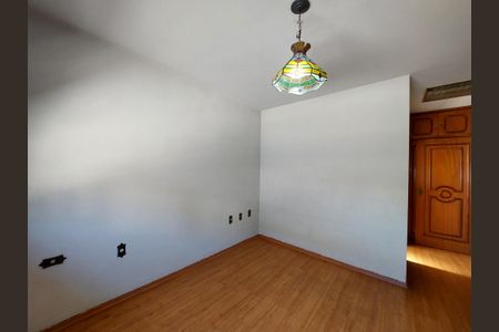 Casa à venda com 280m², 4 quartos e 5 vagas Casa à venda com 280m², 4 quartos e 5 vagasSuíte 3