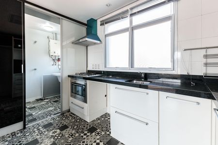 Apartamento à venda com 100m², 2 quartos e 2 vagasCozinha