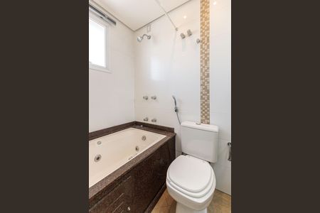 Apartamento à venda com 100m², 2 quartos e 2 vagasBanheiro da Suíte