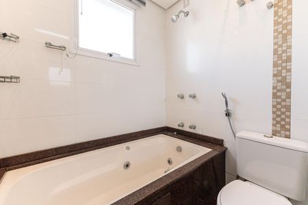 Apartamento à venda com 100m², 2 quartos e 2 vagasBanheiro da Suíte