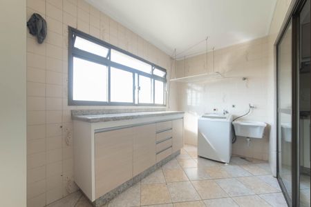 Apartamento para alugar com 130m², 3 quartos e 3 vagasÁrea de Serviço