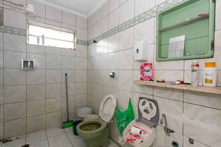 Casa à venda com 229m², 5 quartos e 2 vagasBanheiro