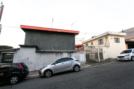 Casa à venda com 229m², 5 quartos e 2 vagasFachada