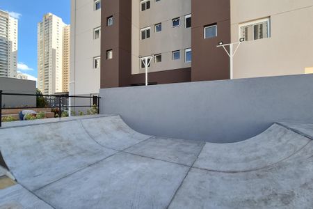 Apartamento à venda com 113m², 3 quartos e 2 vagas Apartamento à venda com 113m², 3 quartos e 2 vagasÁrea comum - pista de skate