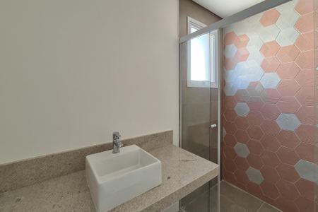 Apartamento à venda com 113m², 3 quartos e 2 vagas Apartamento à venda com 113m², 3 quartos e 2 vagasBanheiro da Suíte