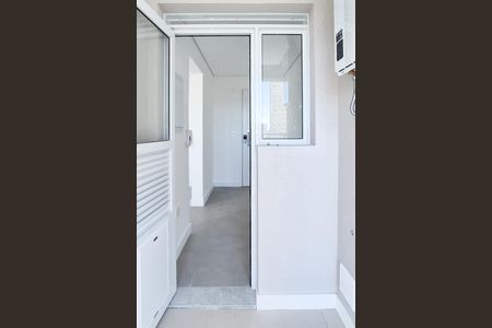 Apartamento à venda com 113m², 3 quartos e 2 vagas Apartamento à venda com 113m², 3 quartos e 2 vagasÁrea de Serviço