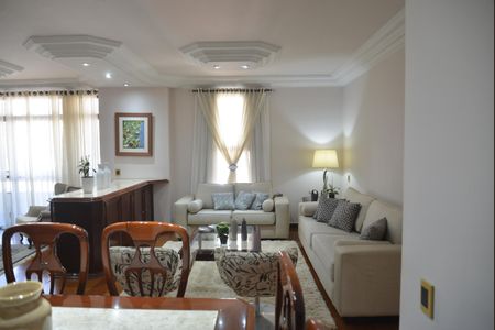 Apartamento à venda com 170m², 3 quartos e 2 vagasSala