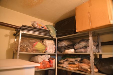 Apartamento à venda com 170m², 3 quartos e 2 vagasÁrea comum - Deposito