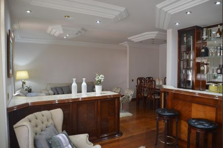 Apartamento à venda com 170m², 3 quartos e 2 vagasSala