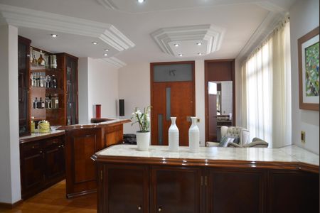 Apartamento à venda com 170m², 3 quartos e 2 vagasSala