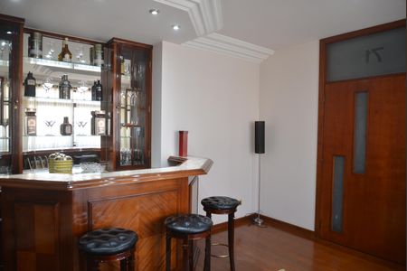 Apartamento à venda com 170m², 3 quartos e 2 vagasSala