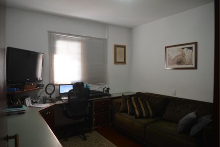 Apartamento à venda com 170m², 3 quartos e 2 vagasQuarto 3