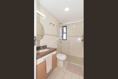 Apartamento à venda com 133m², 3 quartos e 2 vagas Apartamento à venda com 133m², 3 quartos e 2 vagasBanheiro da Suíte 2