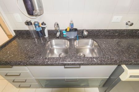 Apartamento à venda com 133m², 3 quartos e 2 vagas Apartamento à venda com 133m², 3 quartos e 2 vagasCozinha