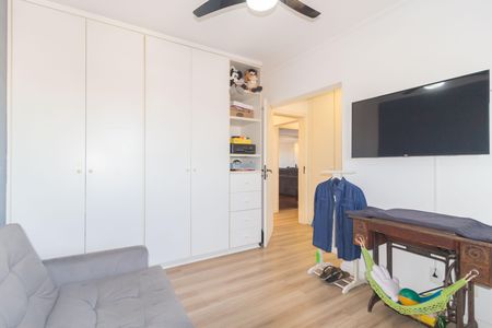 Apartamento à venda com 133m², 3 quartos e 2 vagas Apartamento à venda com 133m², 3 quartos e 2 vagasSuíte 2