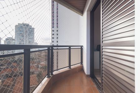 Apartamento à venda com 133m², 3 quartos e 2 vagas Apartamento à venda com 133m², 3 quartos e 2 vagasVaranda - Suíte 3
