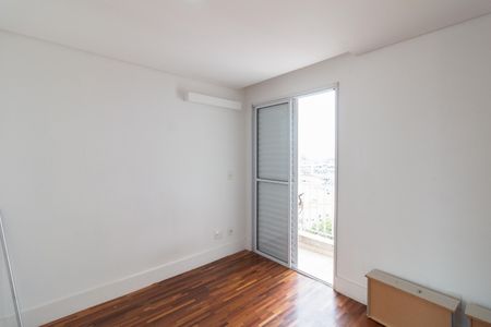 Apartamento à venda com 76m², 2 quartos e 1 vaga Apartamento à venda com 76m², 2 quartos e 1 vagaSuíte