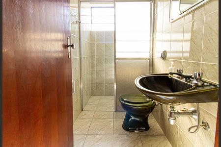 Casa à venda com 228m², 3 quartos e 5 vagasBanheiro