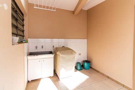 Casa à venda com 228m², 3 quartos e 5 vagasÁrea de Serviço