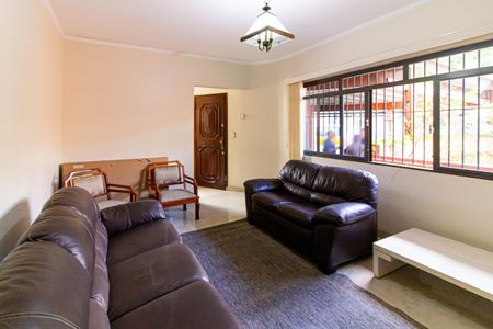 Casa à venda com 228m², 3 quartos e 5 vagasSala