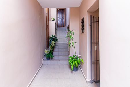 Casa à venda com 228m², 3 quartos e 5 vagasCorredor