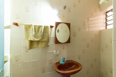 Casa à venda com 228m², 3 quartos e 5 vagasBanheiro da Edícula