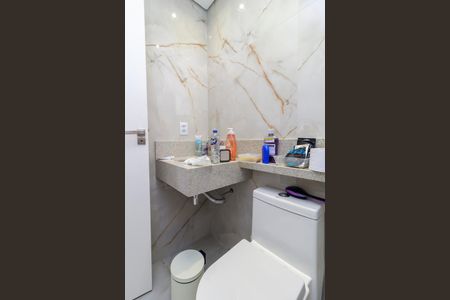 Casa à venda com 157m², 3 quartos e 1 vagaBanheiro 3