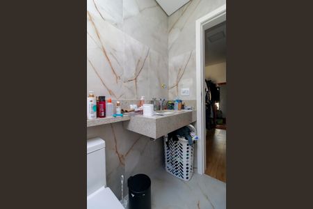 Casa à venda com 157m², 3 quartos e 1 vagaSuíte 3 - Banheiro