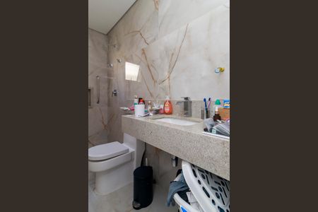 Casa à venda com 157m², 3 quartos e 1 vagaSuíte 3 - Banheiro