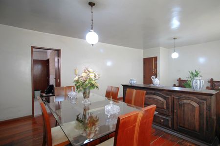 Apartamento à venda com 124m², 3 quartos e 1 vagaSala