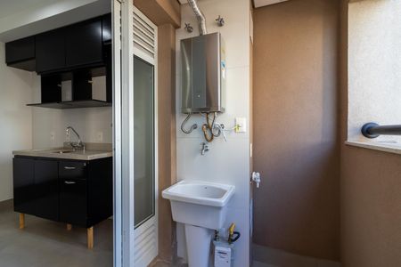 Apartamento para alugar com 58m², 2 quartos e 1 vagaÁrea de Serviço