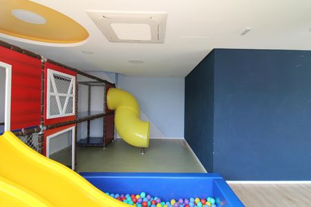 Apartamento para alugar com 58m², 2 quartos e 1 vagaÁrea Comum