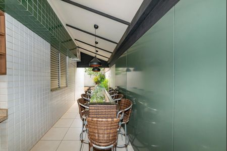 Apartamento à venda com 170m², 3 quartos e 2 vagas Apartamento à venda com 170m², 3 quartos e 2 vagasÁrea gourmet