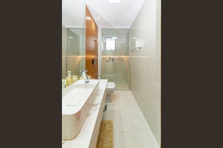 Apartamento à venda com 170m², 3 quartos e 2 vagas Apartamento à venda com 170m², 3 quartos e 2 vagasBanheiro Social