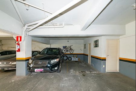 Apartamento à venda com 170m², 3 quartos e 2 vagas Apartamento à venda com 170m², 3 quartos e 2 vagasGaragem