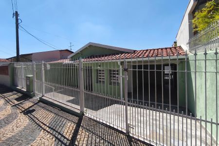 Casa à venda com 109m², 2 quartos e 1 vagaFachada