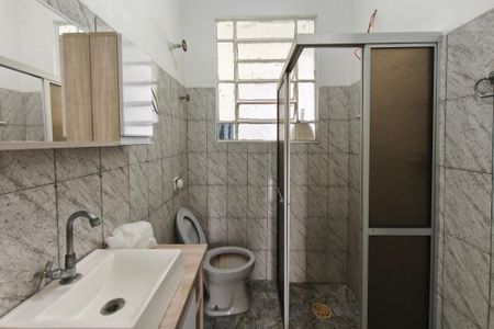 Casa à venda com 109m², 2 quartos e 1 vagaBanheiro
