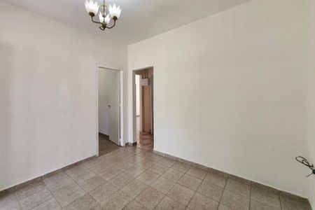 Casa à venda com 109m², 2 quartos e 1 vagaSala