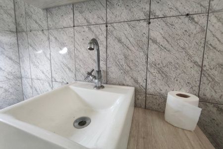 Casa à venda com 109m², 2 quartos e 1 vagaBanheiro