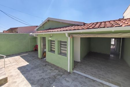 Casa à venda com 109m², 2 quartos e 1 vagaQuintal