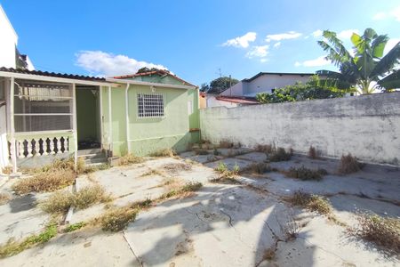 Casa à venda com 109m², 2 quartos e 1 vagaQuintal