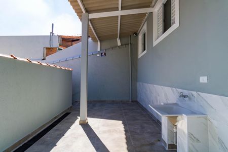 Casa para alugar com 128m², 2 quartos e 1 vaga Casa para alugar com 128m², 2 quartos e 1 vagaEntrada