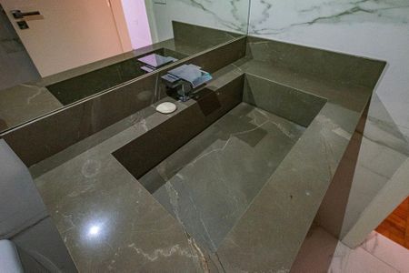 Apartamento à venda com 130m², 2 quartos e 1 vagaSuíte 2 - Banheiro