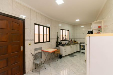 Casa para alugar com 175m², 3 quartos e 5 vagasCasa 2 - Cozinha