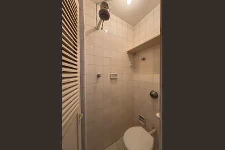 Apartamento à venda com 73m², 2 quartos e 1 vagaÁrea de serviço - banheiro