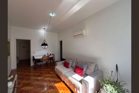 Apartamento à venda com 73m², 2 quartos e 1 vagaSala