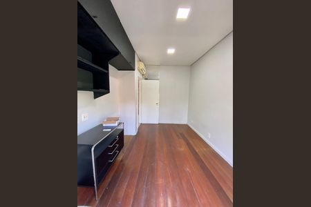 Casa à venda com 350m², 3 quartos e 2 vagas